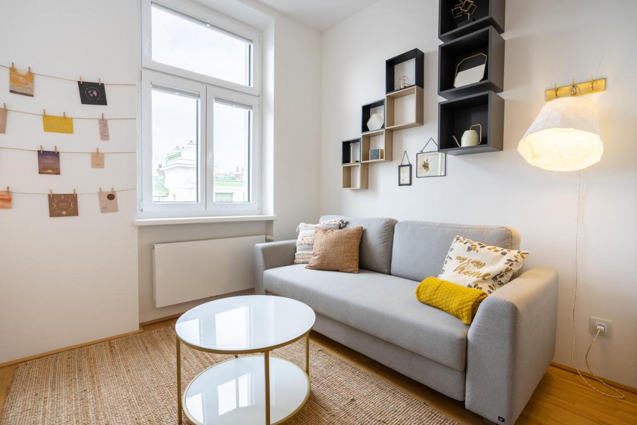 Central Vienna Studio La Dolce Vita Esterno foto